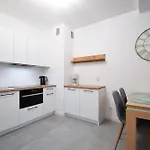 Plazowa Park דירה *