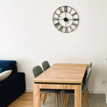 Plazowa Park Apartman *